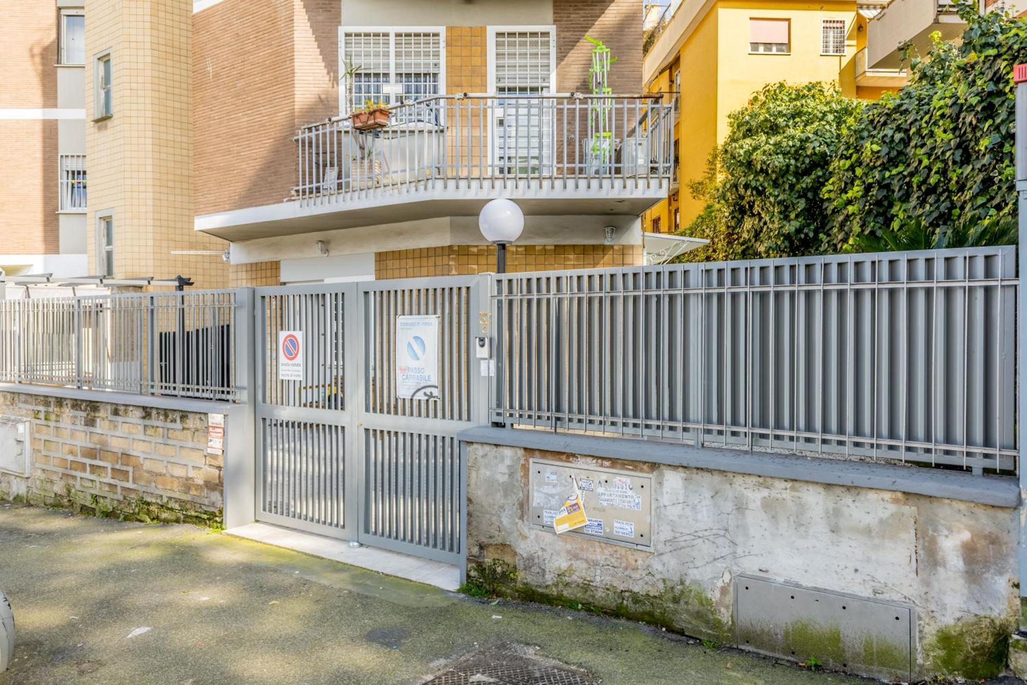 Al 32C Del Gianicolo Apartment Rome Bagian luar foto